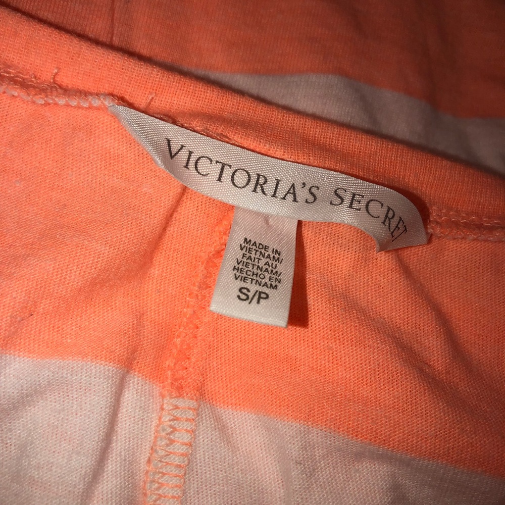 Victoria’s Secret Coral Striped Tee Size S - Picture 6 of 7